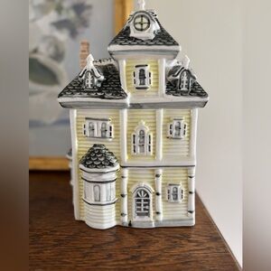 Vintage Victorian Style Cookie Jar